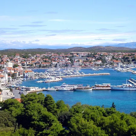 Appartement With Parking Space - 17325 *