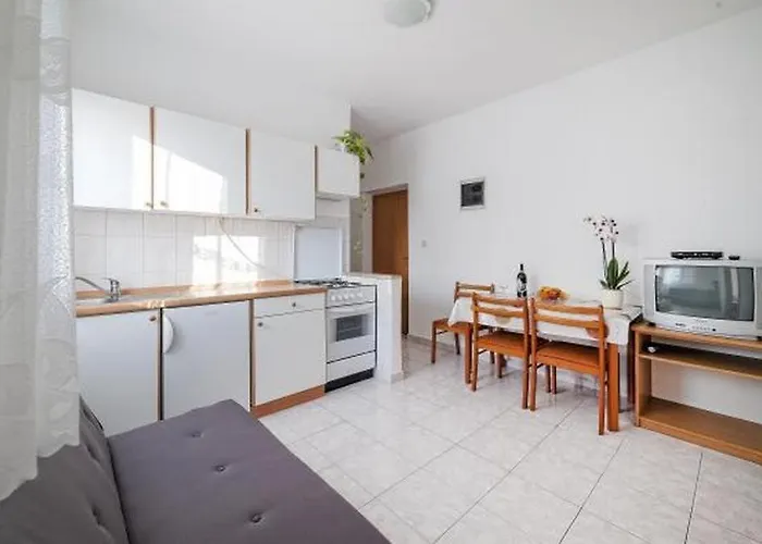 With Parking Space - 17325 Apartamento Vodice