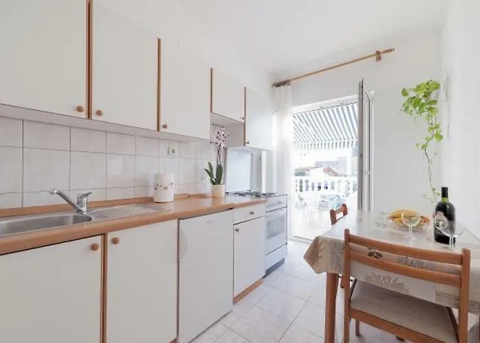 With Parking Space - 17325 * Βόντιτσε